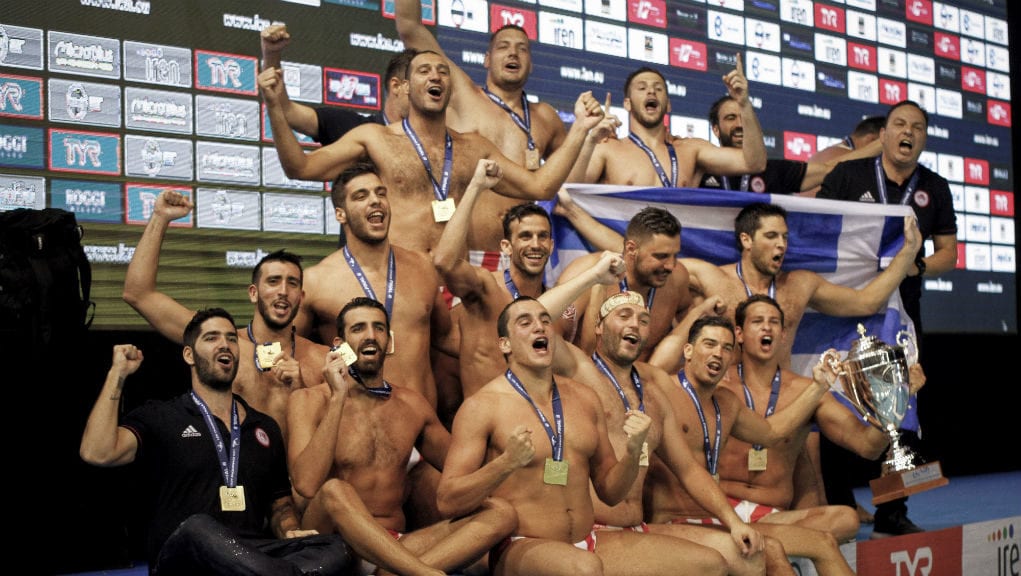 Κυπελλούχος ο Ολυμπιακός στο Πόλο . Η ανδρική ομάδα υδατοσφαίρισης του Ολυμπιακού κατέκτησε χθες (19/1) στο Καρπενήσι το κύπελλο Ελλάδας για 20η .....