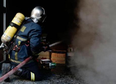 Ηράκλειο: Ξέσπασε φωτιά σε μπαρ της Παραλιακής. Φωτιά ξέσπασε σε μπαρ στην παραλιακή του Ηρακλείου σήμερα γύρω στις 5...