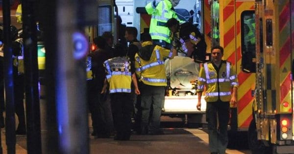 Λονδίνο: Νεκρός μουσουλμάνος μετά από επίθεση με μαχαίρι. Έρευνα για οργανωμένο σχέδιο επιθέσεων σε μουσουλμάνους διεξάγει...