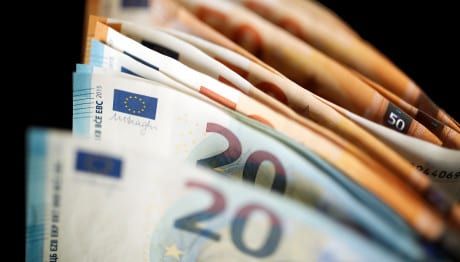 Αναδρομικά: Κλείδωσε η επαναφορά των δώρων και του επιδόματος αδείας σε δημοσίους υπαλλήλους και συνταξιούχους . Το ποσό των 658 εκ. ευρώ θα διαθέσει .....