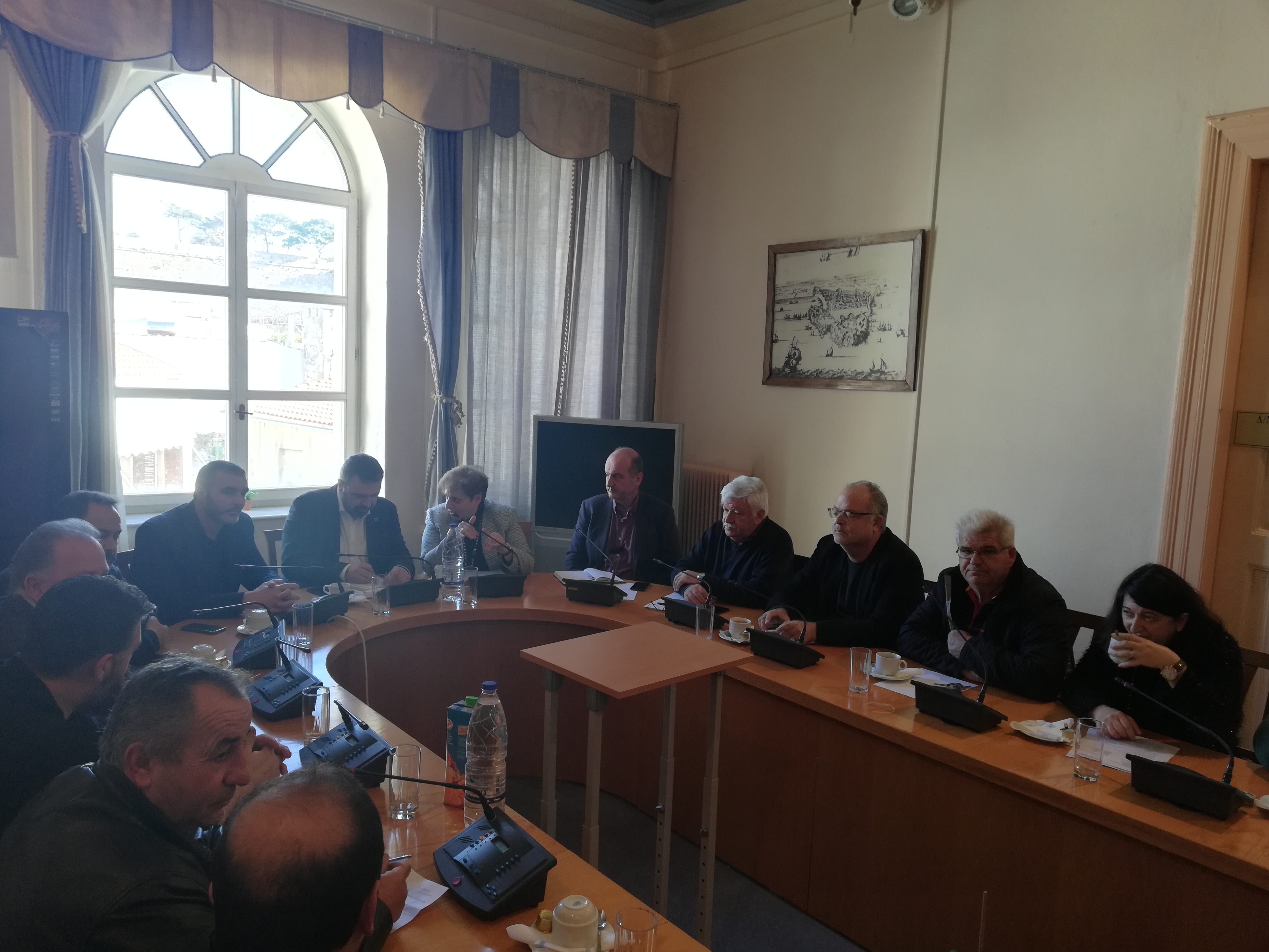 Ρέθυμνο: Ενημέρωση του Υπουργού Αγροτικής Οικονομίας για τις καταστροφές στο Ρέθυμνο . Ενημερωτική συνάντηση .....