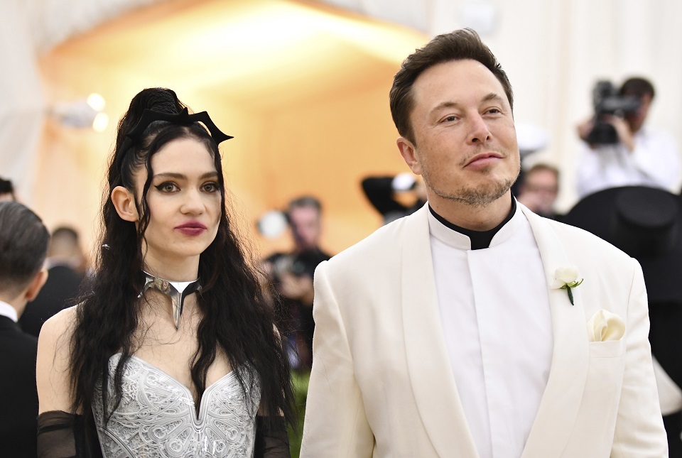 AP_Grimes_Musk