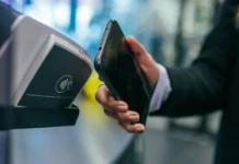 Το IRIS επεκτείνεται: Πληρωμές σε βενζινάδικα και ταξί – Αυξάνονται τα όρια από τον Ιανουάριο