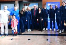 Ολυμπιακός: Οι «ερυθρόλευκοι» έκαναν χαρούμενα τα παιδιά στο Ιατρικό Κέντρο Αθηνών (pics)