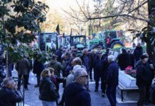 Ολοκληρώθηκε η σύσκεψη στο μπλόκο της Νίκαιας – Τα επόμενα βήματα και οι αποφάσεις των αγροτών