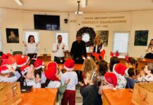 Ηράκλειο:Τα κάλαντα στο Δήμαρχο Μαλεβιζίου είπαν παιδιά του Βρεφονηπιακού Σταθμού «Παραμύθι»