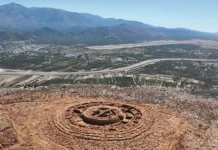 Παπούρα: Ωμή και άμεση κυβερνητική παρέμβαση καταγγέλλουν οι αρχαιολόγοι