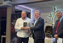 Στην τελετή απονομής των Επιχειρηματικών Βραβείων του Επιμελητηρίου Ρεθύμνου ο Περιφερειάρχης Κρήτης Σταύρος Αρναουτάκης