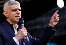 Επιστροφή στην Ευρωπαϊκή Ένωση ζητάει ο δήμαρχος του Λονδίνου, Σαντίκ Καν