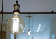 Ηλεκτρική ενέργεια: Έρχονται τα δυναμικά τιμολόγια με οφέλη για τους καταναλωτές