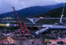 Τέμπη: Την Δευτέρα ξεκινά η δίκη για την τραγωδία με τους 57 νεκρούς – 36 κατηγορούμενοι και 352 μάρτυρες