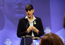 Κοβέσι: Μην παραιτηθείτε! Η διαφθορά μπορεί να ηττηθεί, το μήνυμά μου στους Έλληνες