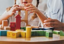 Παγκόσμια Ημέρα Αυτισμού: «Κάθε βήμα και ένα πρόβλημα» για παιδιά και γονείς