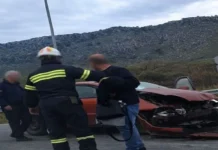 Ρέθυμνο: Τέσσερις τραυματίες μετά από τροχαίο στη διασταύρωση – καρμανιόλα της Καρέ