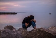 Τραγωδία με τις 17χρονες: Φταίει η εφηβεία ή κάτι συμβαίνει με το παιδί μου; – Όσα θα θέλατε να ρωτήσετε μια ειδικό για την ψυχική υγεία