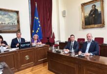 «Ο Πρόεδρος του Επιμελητηρίου Χανίων και Αντιπρόεδρος της Κ.Ε.Ε.Ε., Αντώνης Ροκάκης, κατέθεσε στη Βουλή τις Προτάσεις του Χανιώτικου Εμπορίου για το Αναπτυξιακό του Μέλλον»