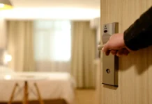 Aπεργεί πανελλαδικά ο κλάδος του τουρισμού-επισιτισμού στις 24 Ιουνίου