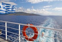 Αργία 15ης Αυγούστου: Πώς θα αμειφθούν όσοι εργαστούν