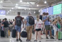 Κρήτη: Η τουριστική σεζόν «τραβάει» μέχρι τον Νοέμβριο – Υψηλές πτήσεις στο Ηράκλειο