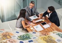 Μισθοί: Οι εργαζόμενοι θα μπορούν να ζητούν να μάθουν πόσα παίρνουν οι συνάδελφοί τους – Τι αλλάζει από 1η Νοεμβρίου